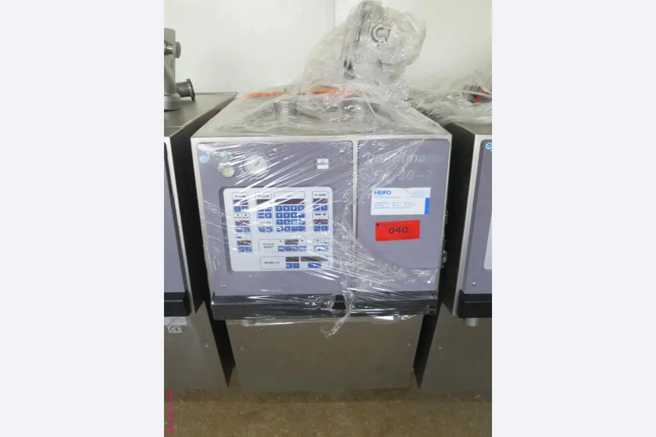 Máquinas de transformação de carnes e equipamento operacional e de escritório-1