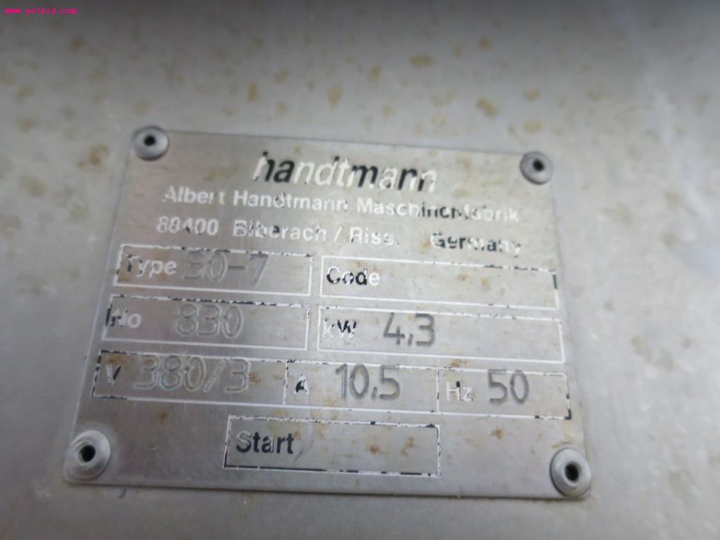 Máquinas de transformação de carnes e equipamento operacional e de escritório-2