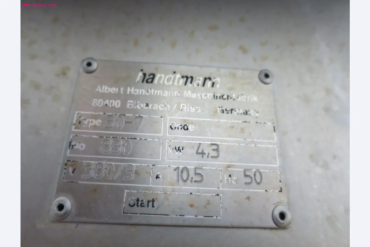 Máquinas de transformação de carnes e equipamento operacional e de escritório-2