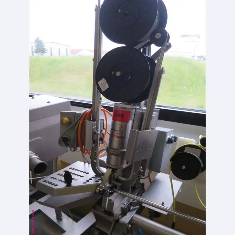 Máquinas de transformação de carnes e equipamento operacional e de escritório-2