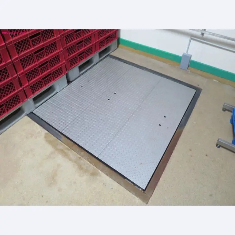 Máquinas de transformação de carnes e equipamento operacional e de escritório-2