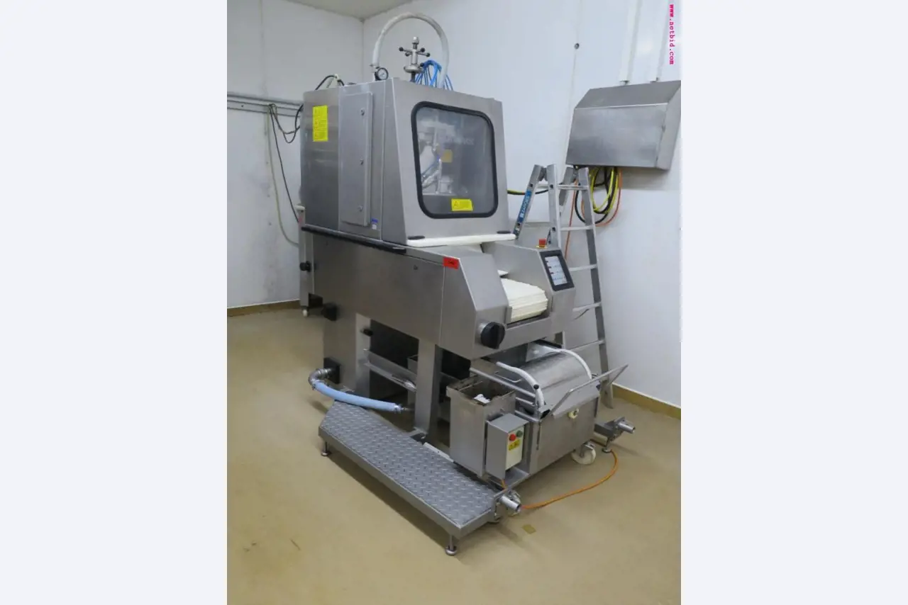 Máquinas de transformação de carnes e equipamento operacional e de escritório-1