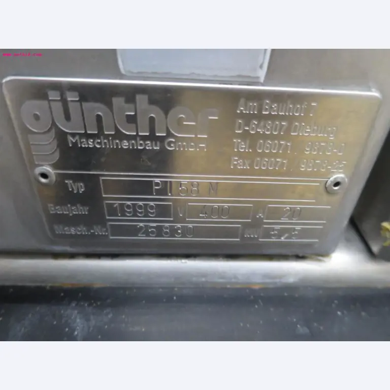 Máquinas de transformação de carnes e equipamento operacional e de escritório-4