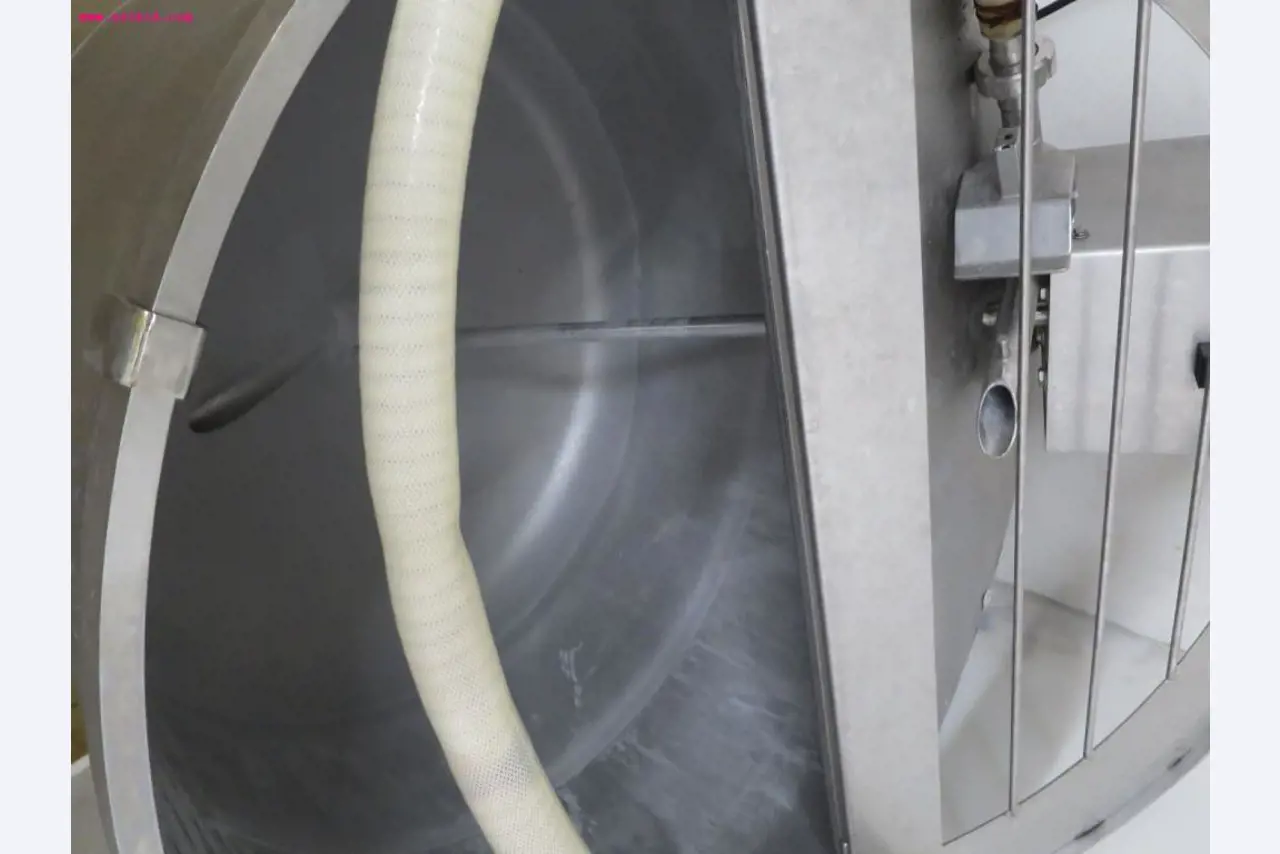 Máquinas de transformação de carnes e equipamento operacional e de escritório-6