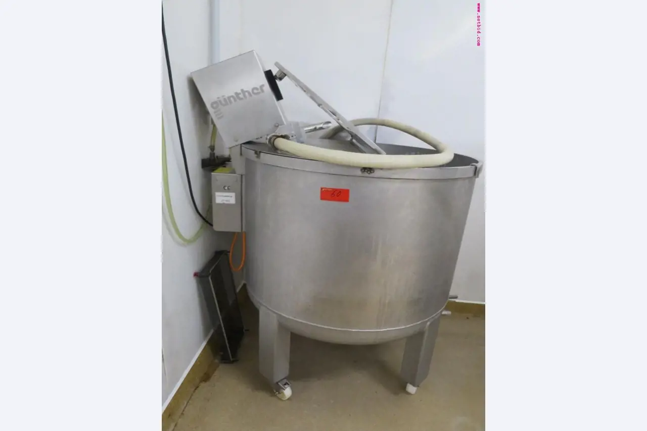 Máquinas de transformação de carnes e equipamento operacional e de escritório-7