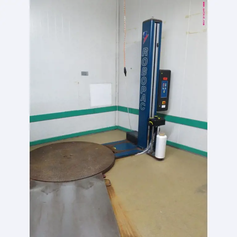 Máquinas de transformação de carnes e equipamento operacional e de escritório-1