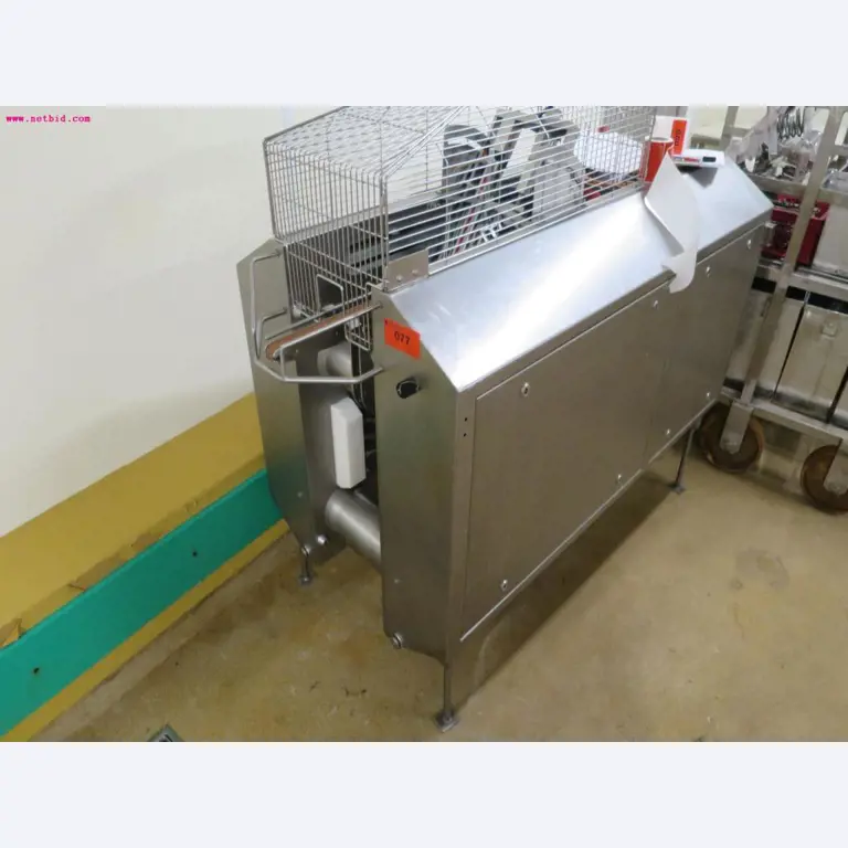 Máquinas de transformação de carnes e equipamento operacional e de escritório-1