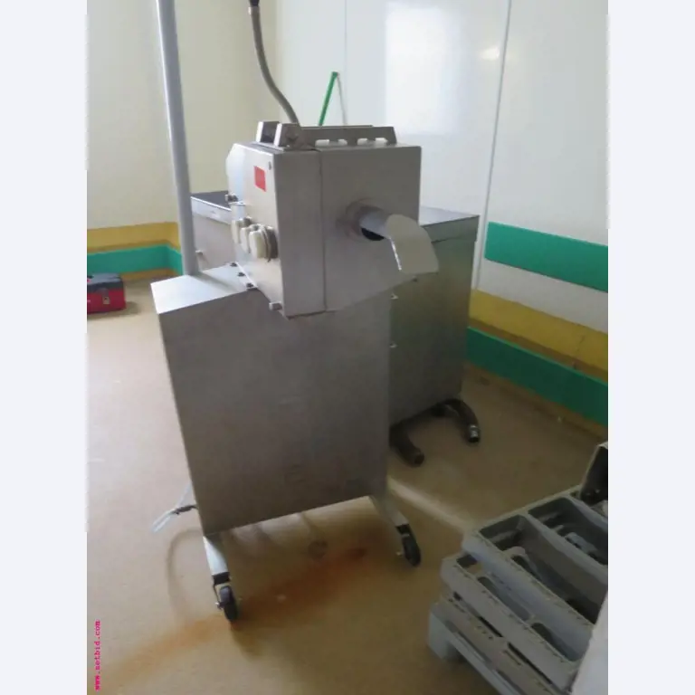 Máquinas de transformação de carnes e equipamento operacional e de escritório-2