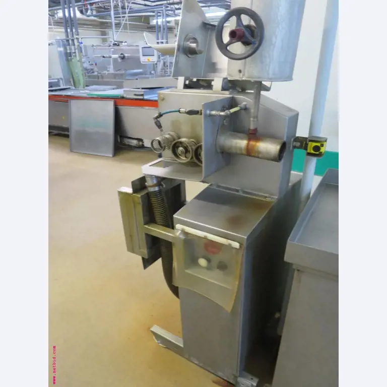 Máquinas de transformação de carnes e equipamento operacional e de escritório-2