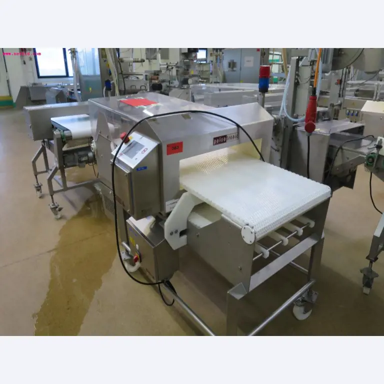 Máquinas de transformação de carnes e equipamento operacional e de escritório-1