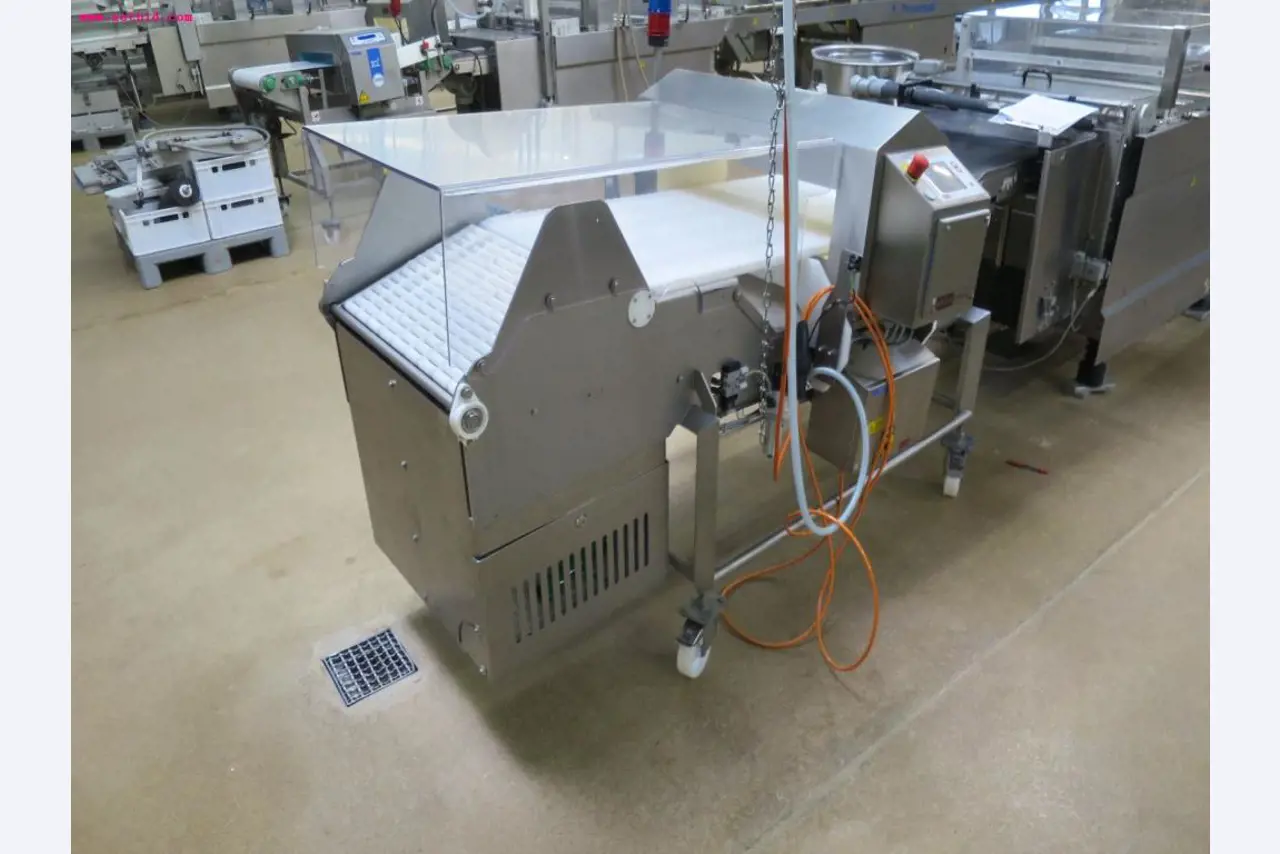 Máquinas de transformação de carnes e equipamento operacional e de escritório-3