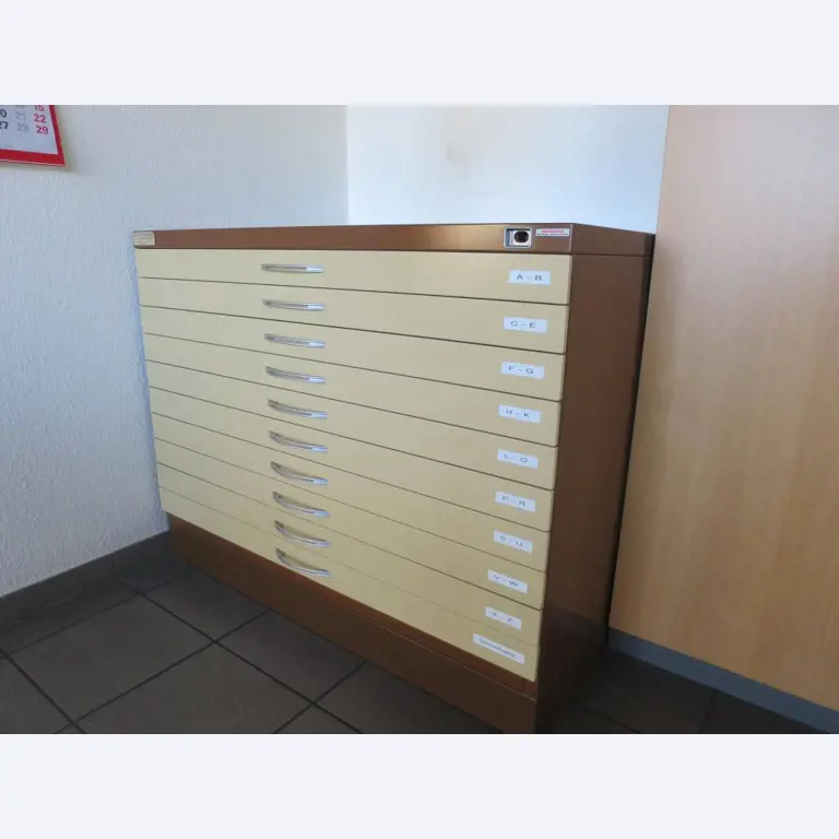 des machines à travailler le métal bien entretenues-1