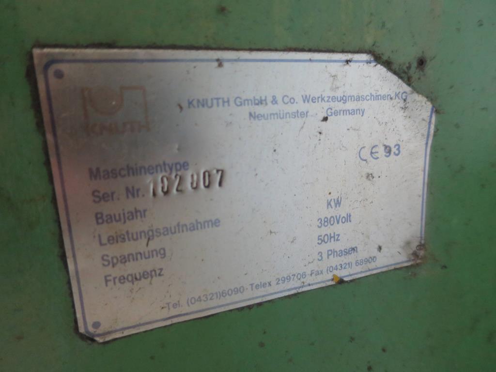 des machines à travailler le métal bien entretenues-3