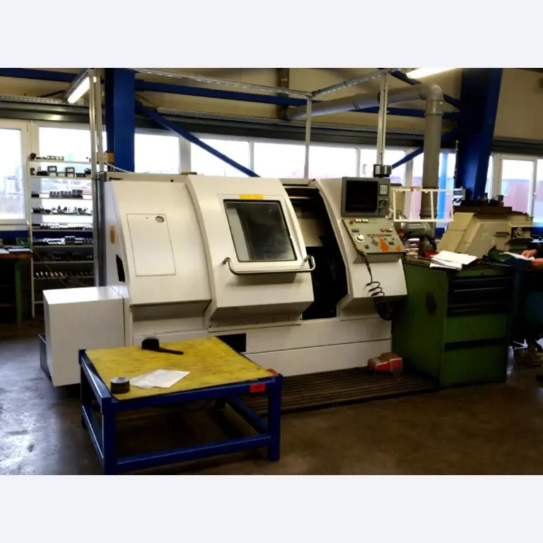 des machines à travailler le métal bien entretenues-1