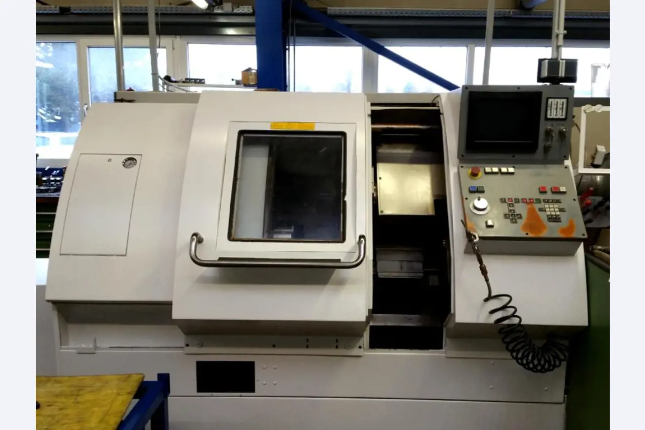 des machines à travailler le métal bien entretenues-2