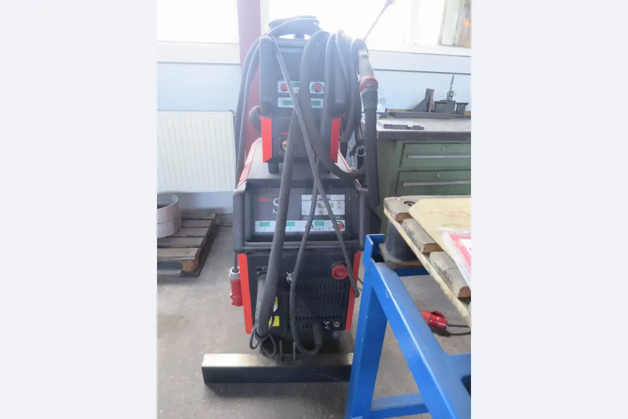 máquinas metalúrgicas em bom estado de conservação-3