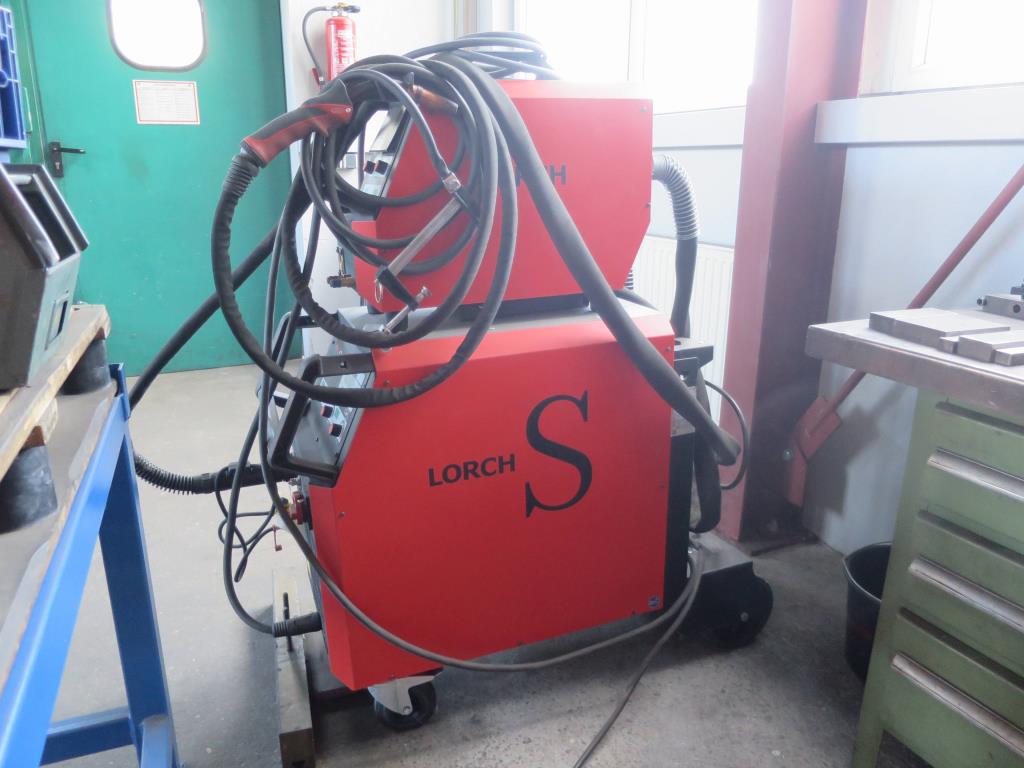 dobro vzdrževani stroji za obdelavo kovin.-4