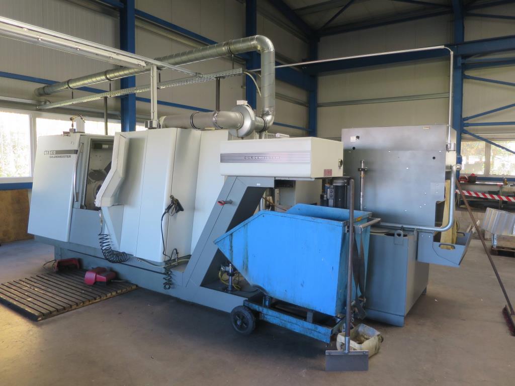 des machines à travailler le métal bien entretenues-2