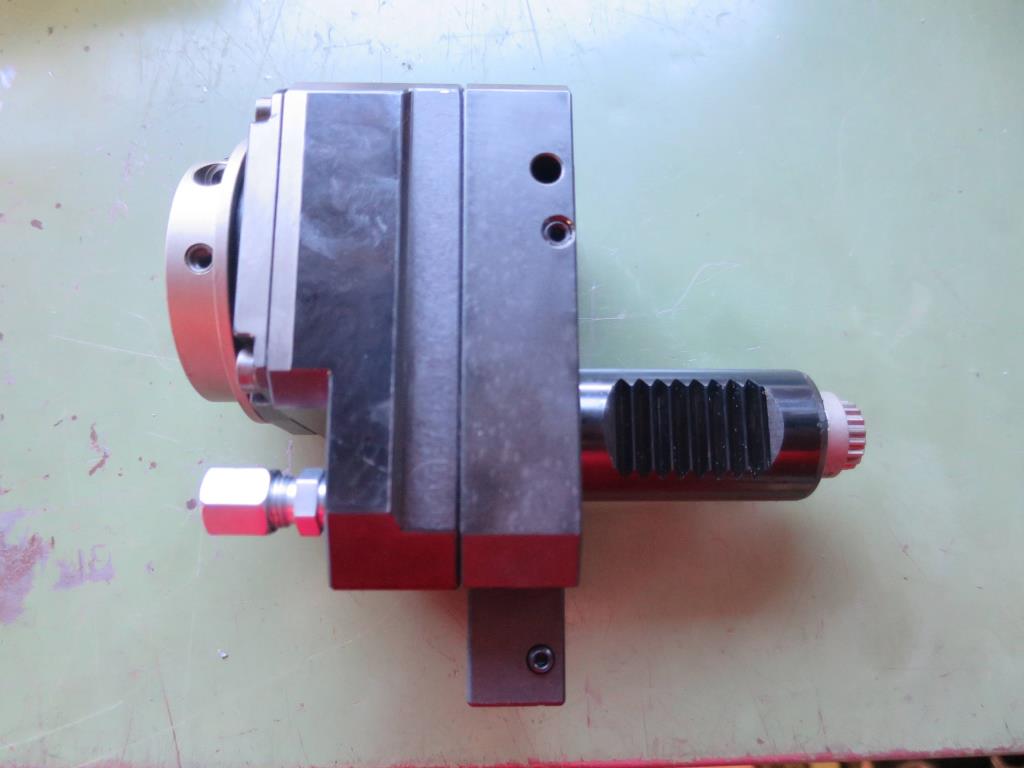 des machines à travailler le métal bien entretenues-2