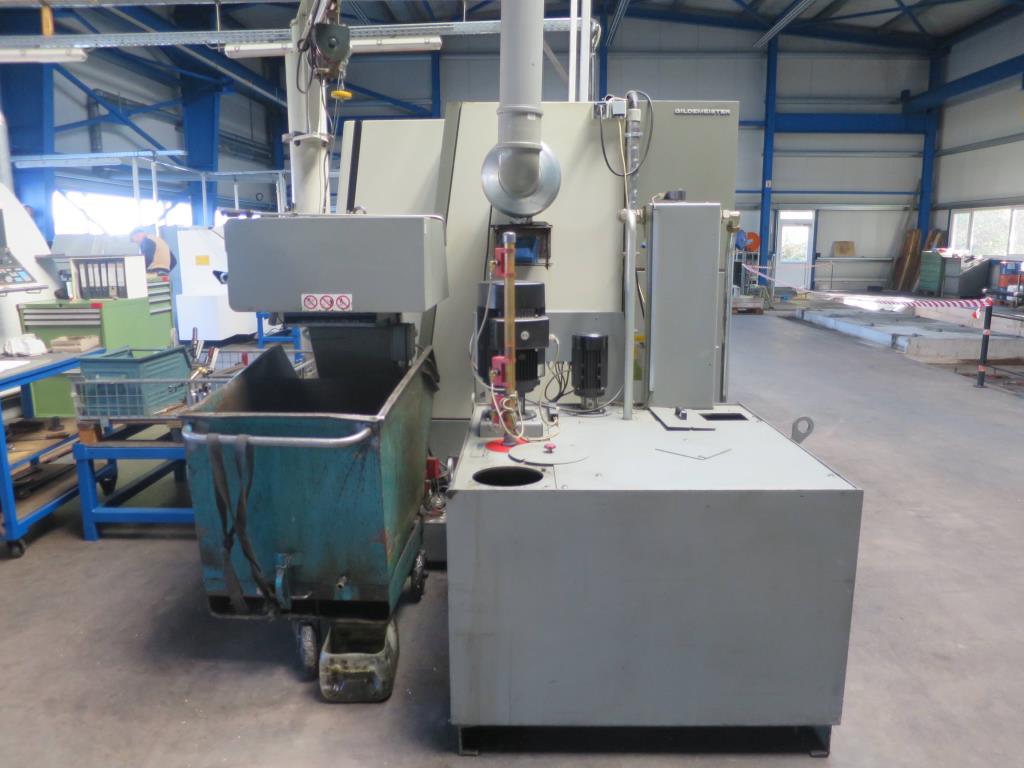 des machines à travailler le métal bien entretenues-4