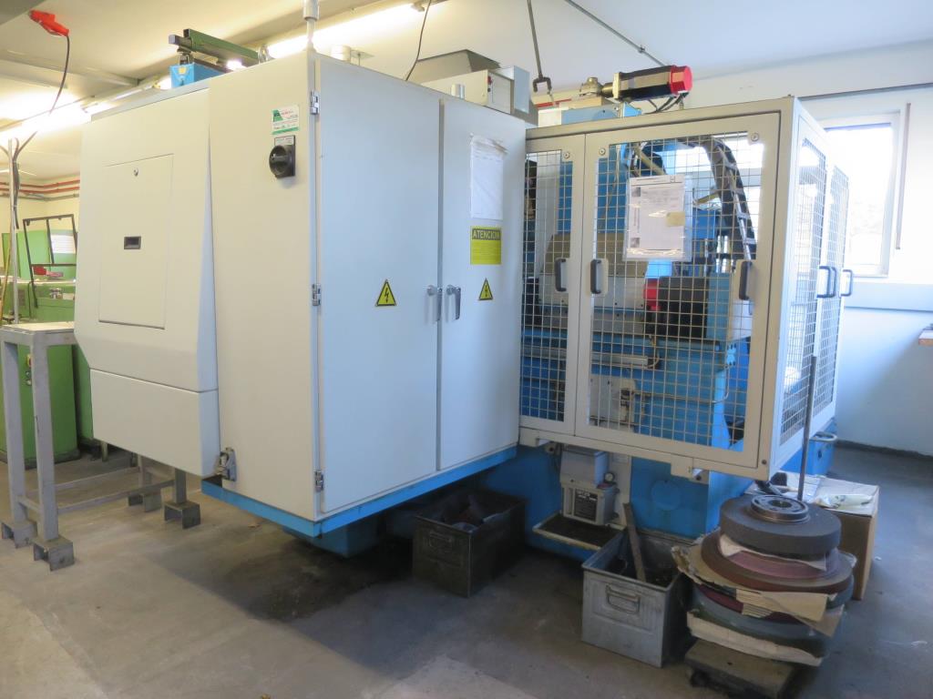 dobro vzdrževani stroji za obdelavo kovin.-3