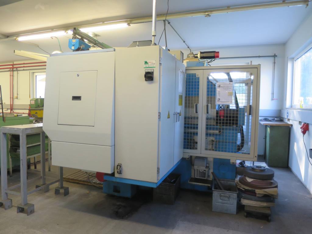 dobro vzdrževani stroji za obdelavo kovin.-4