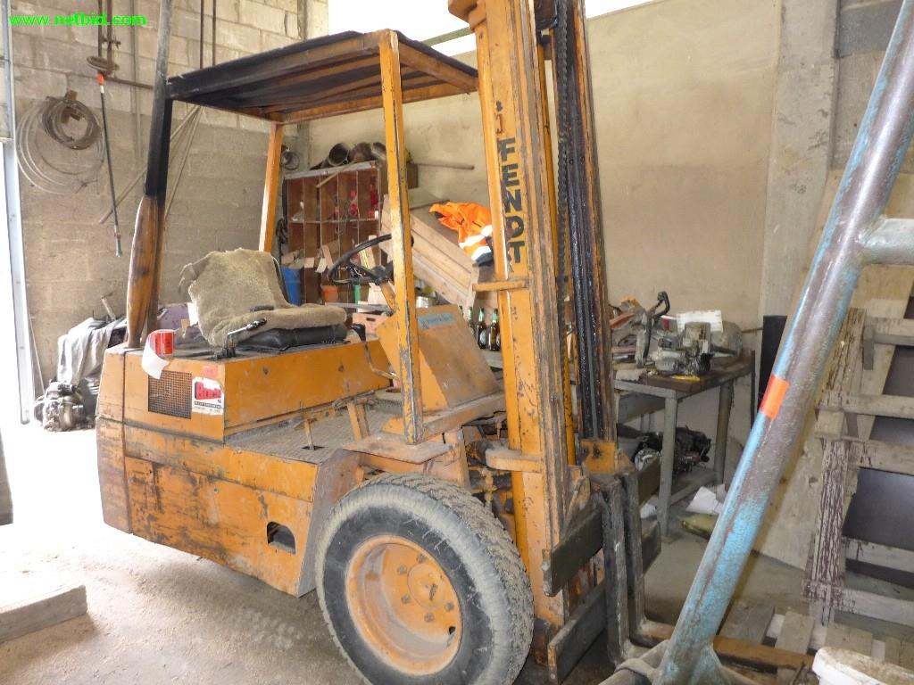 Máquinas de construção, veículos comerciais, reboques-1