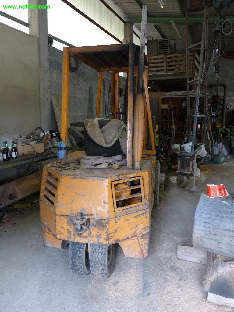 Máquinas de construção, veículos comerciais, reboques-2