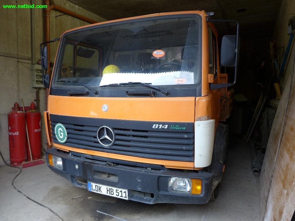 Máquinas de construção, veículos comerciais, reboques-11