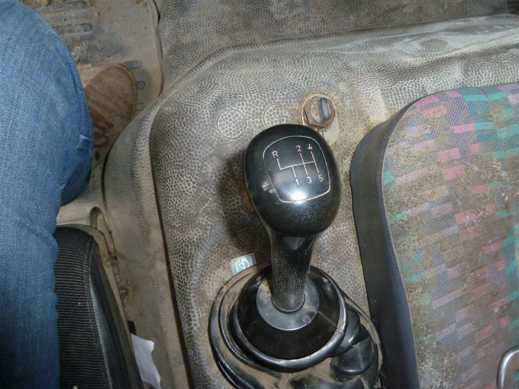 Máquinas de construção, veículos comerciais, reboques-22