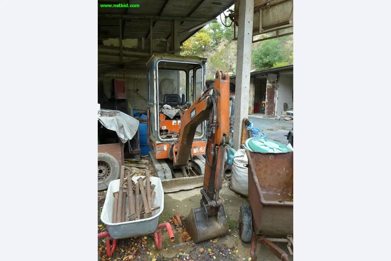 Gradbeni stroji, gospodarska vozila, prikolice-5