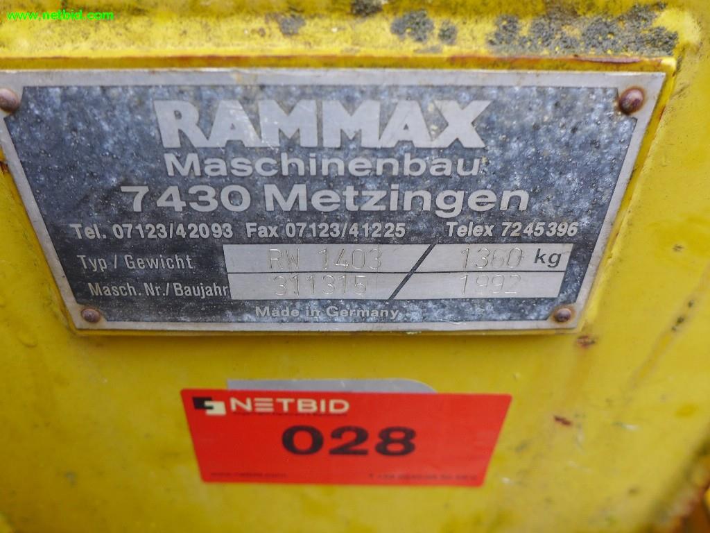 Máquinas de construção, veículos comerciais, reboques-4