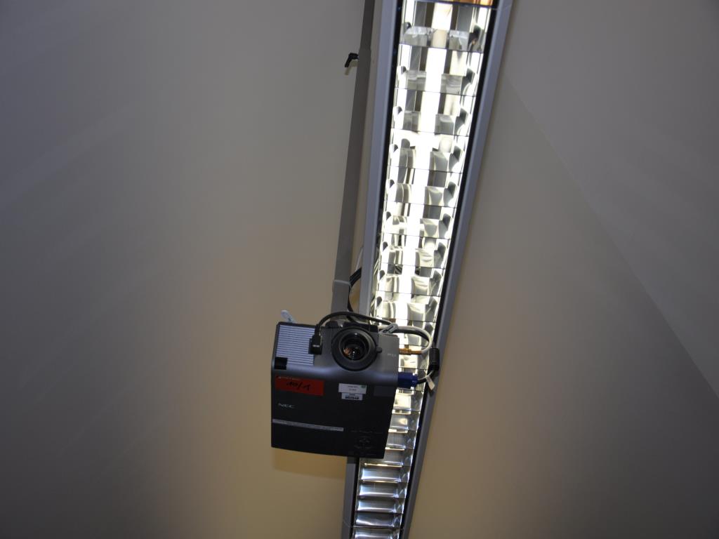 interaktive Lehrmittel, Schulmobiliar, Mobilar Klassenzimmer, Klavier, Smartboards und Kantinenausstattung-2