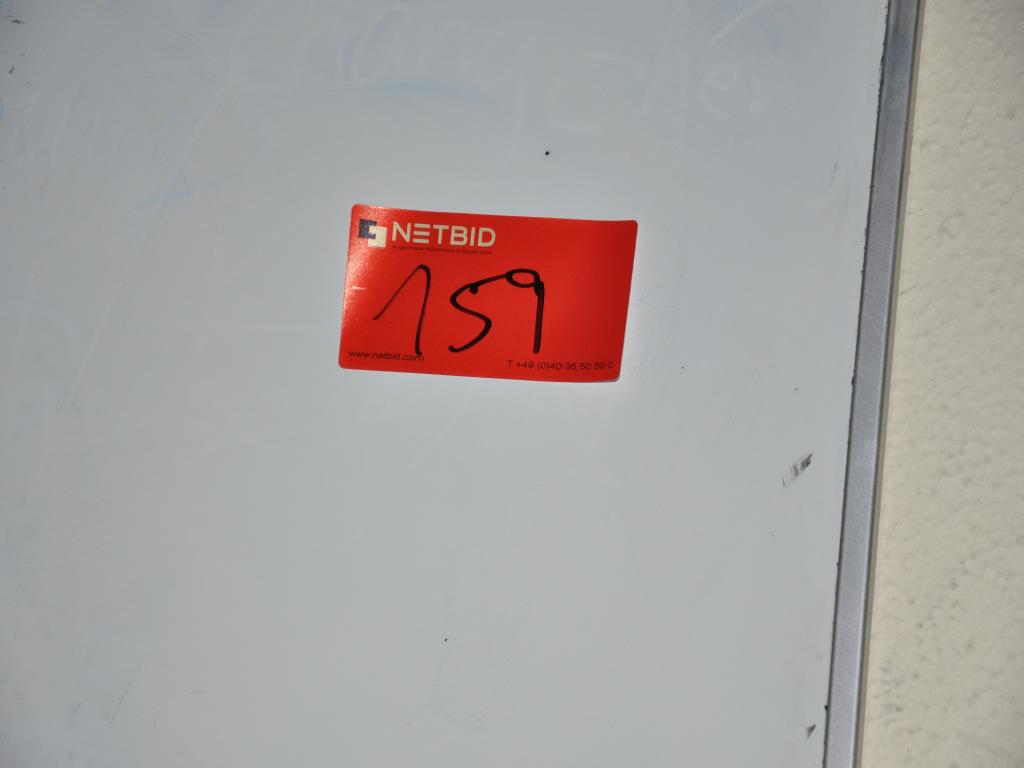 interaktive Lehrmittel, Schulmobiliar, Mobilar Klassenzimmer, Klavier, Smartboards und Kantinenausstattung-3