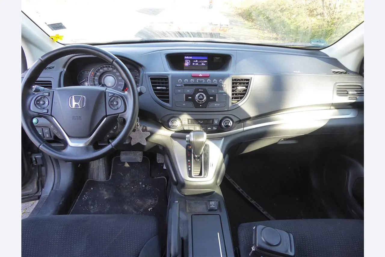 2-axle tractor unit with special cine trailer-10