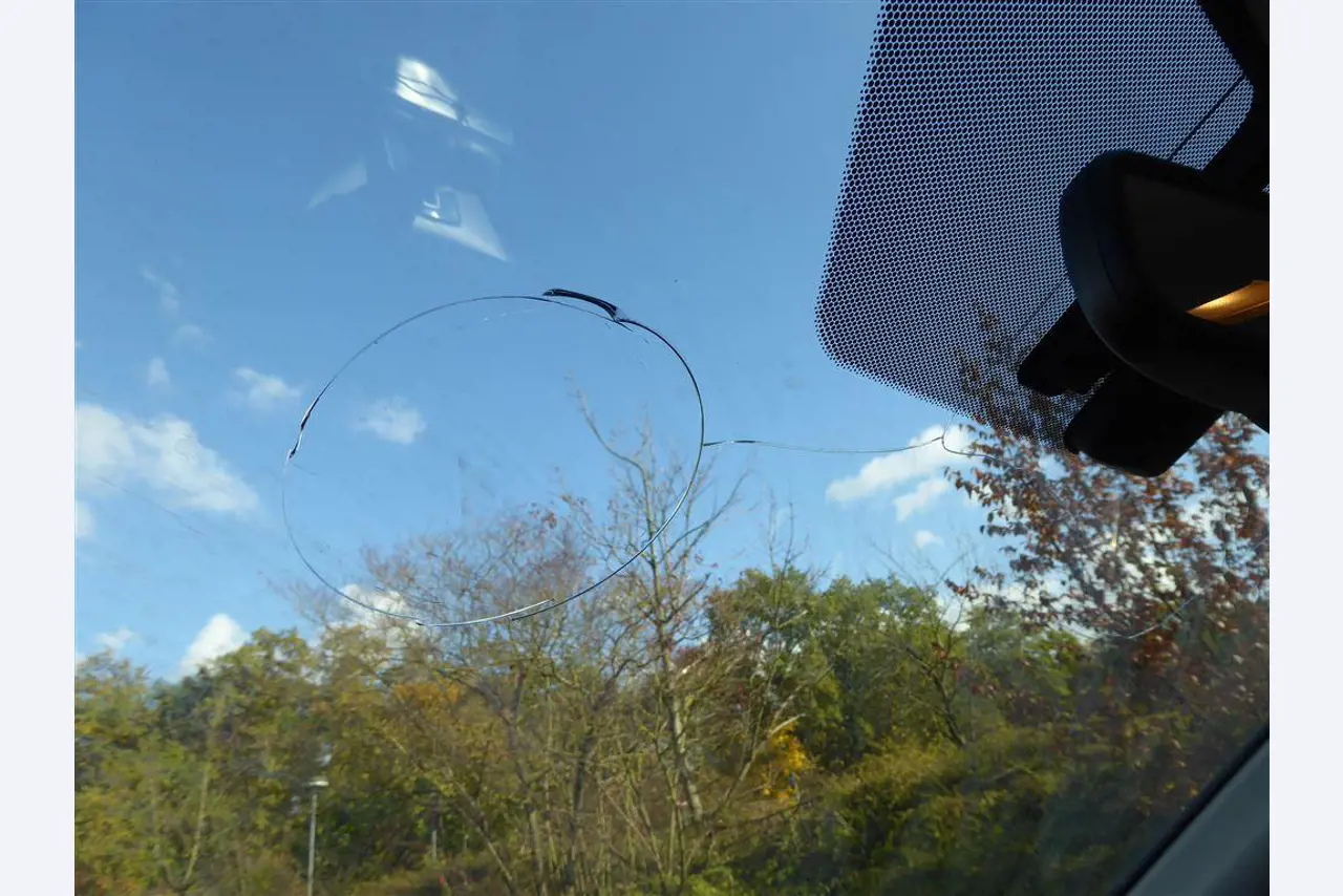 2-axle tractor unit with special cine trailer-17