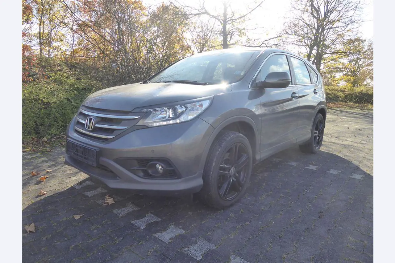 2-axle tractor unit with special cine trailer-1