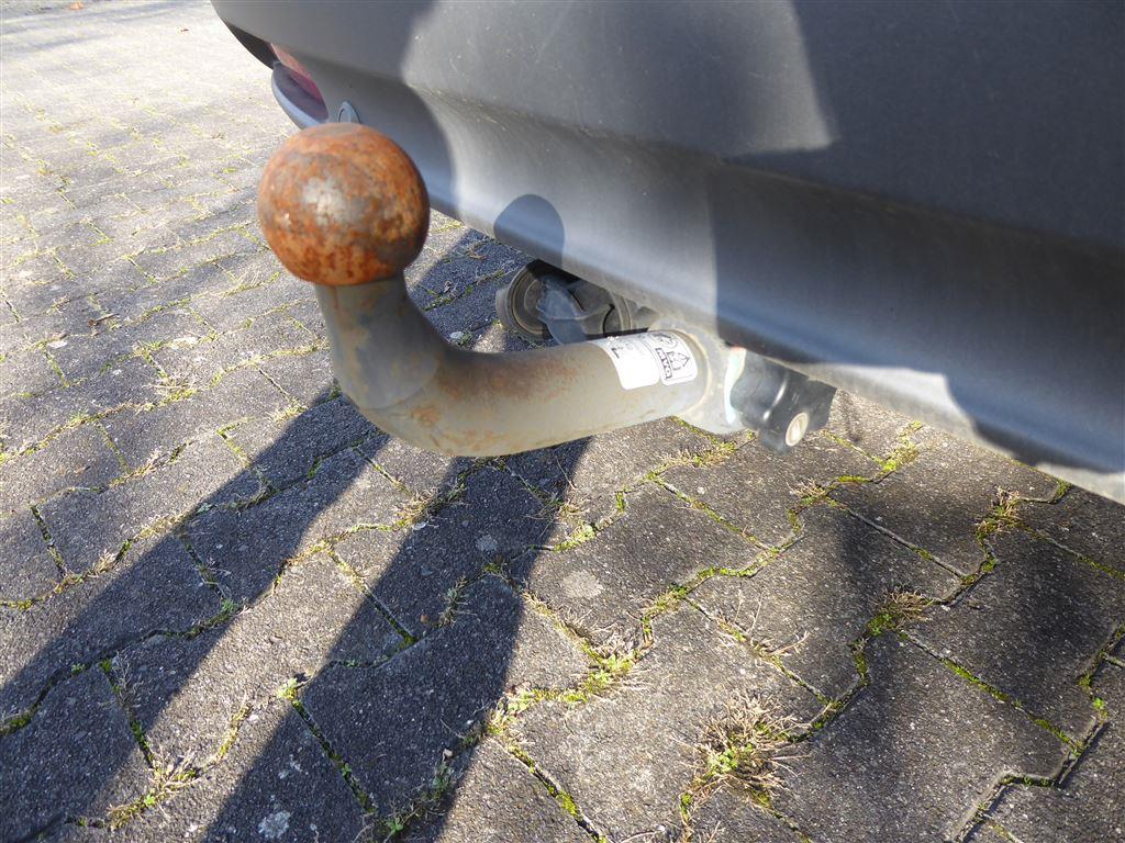 2-axle tractor unit with special cine trailer-7