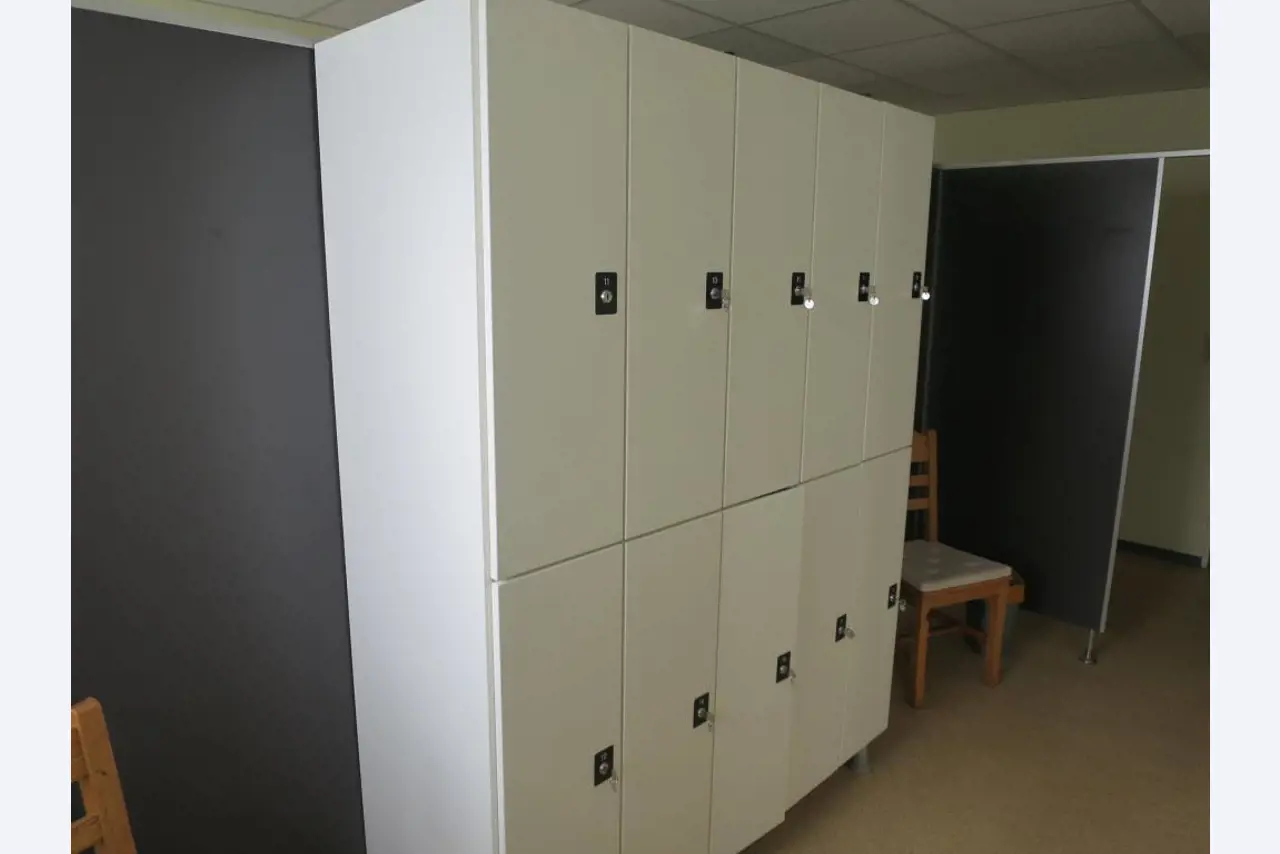 well maintained Sports / fitness and ergotherapy equipment-1