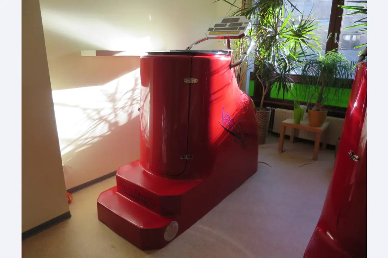 gepflegte Sport-/Fitness- und<br>Ergotherapiegeräte-1