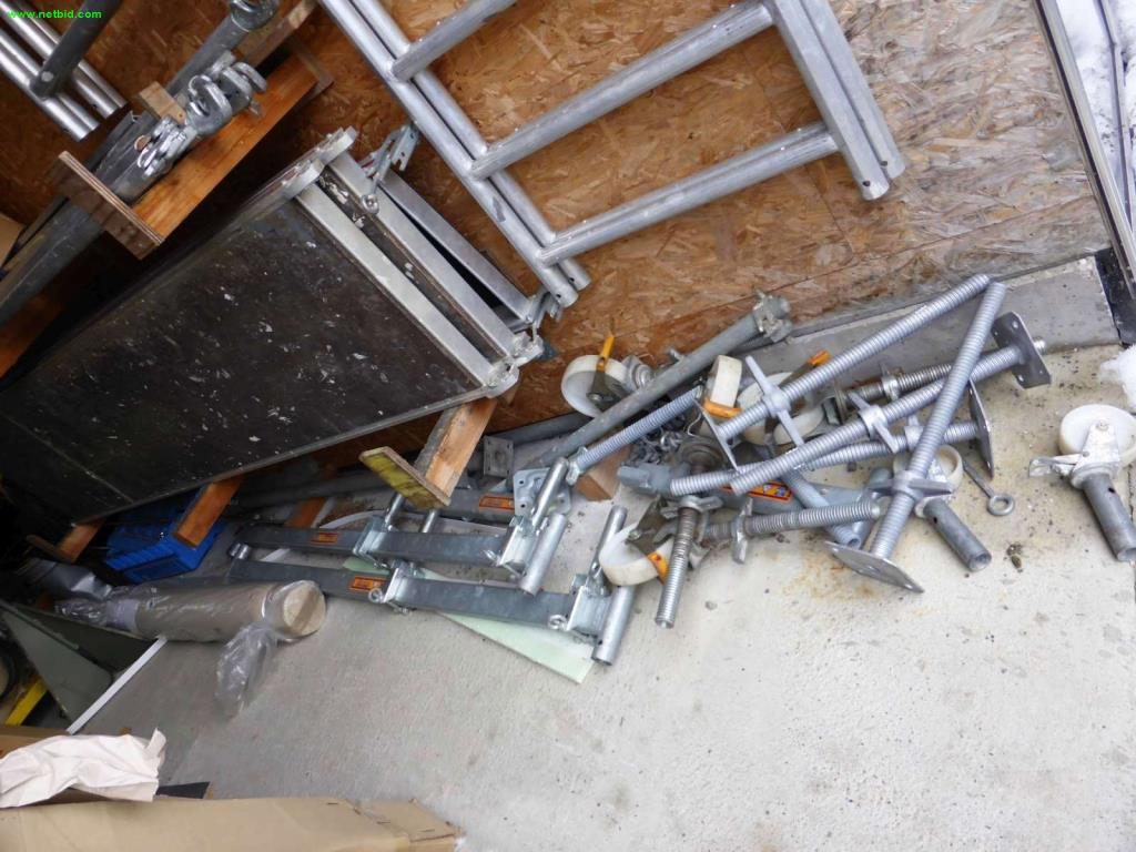 Máquinas de carpintaria para a construção de janelas e móveis
-2