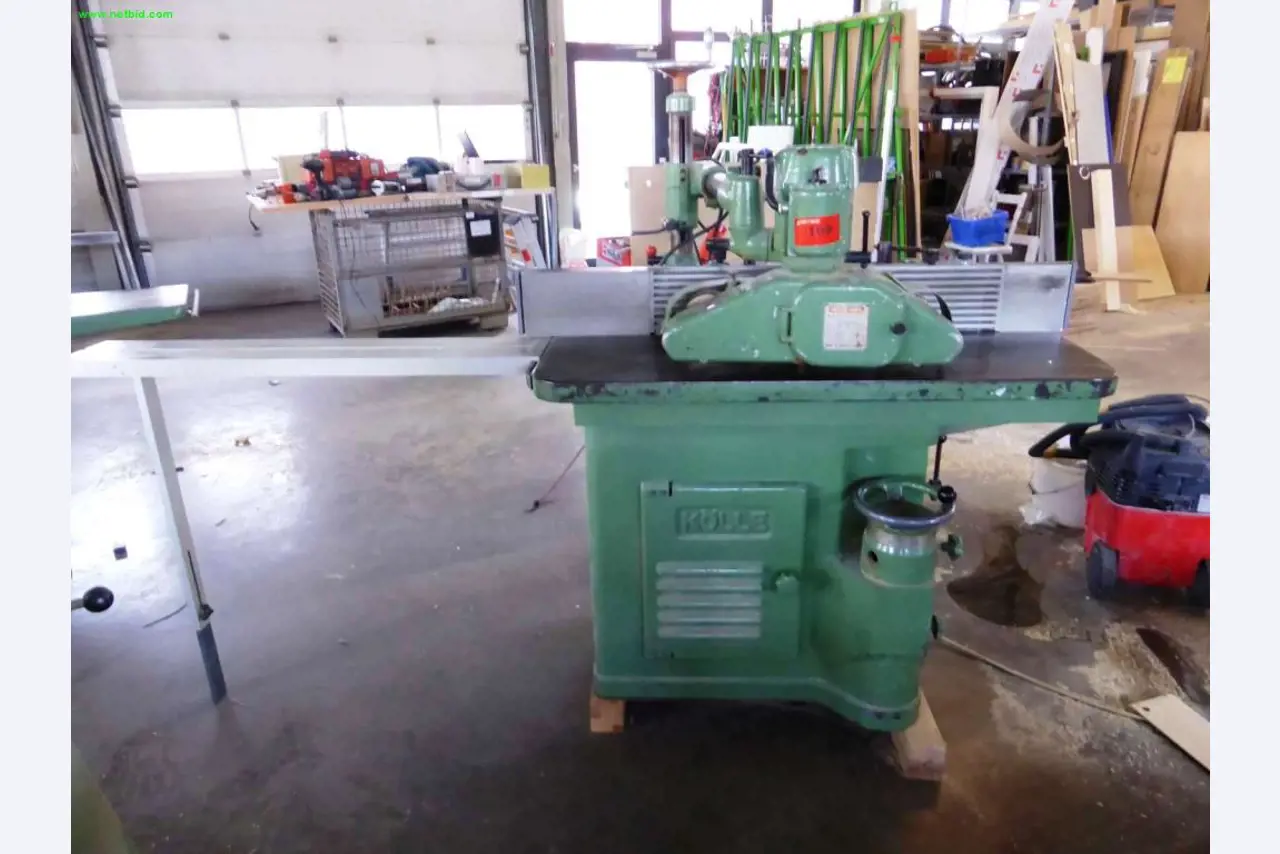 Schrijnwerkmachines voor raam <br>en meubelbouw
-1
