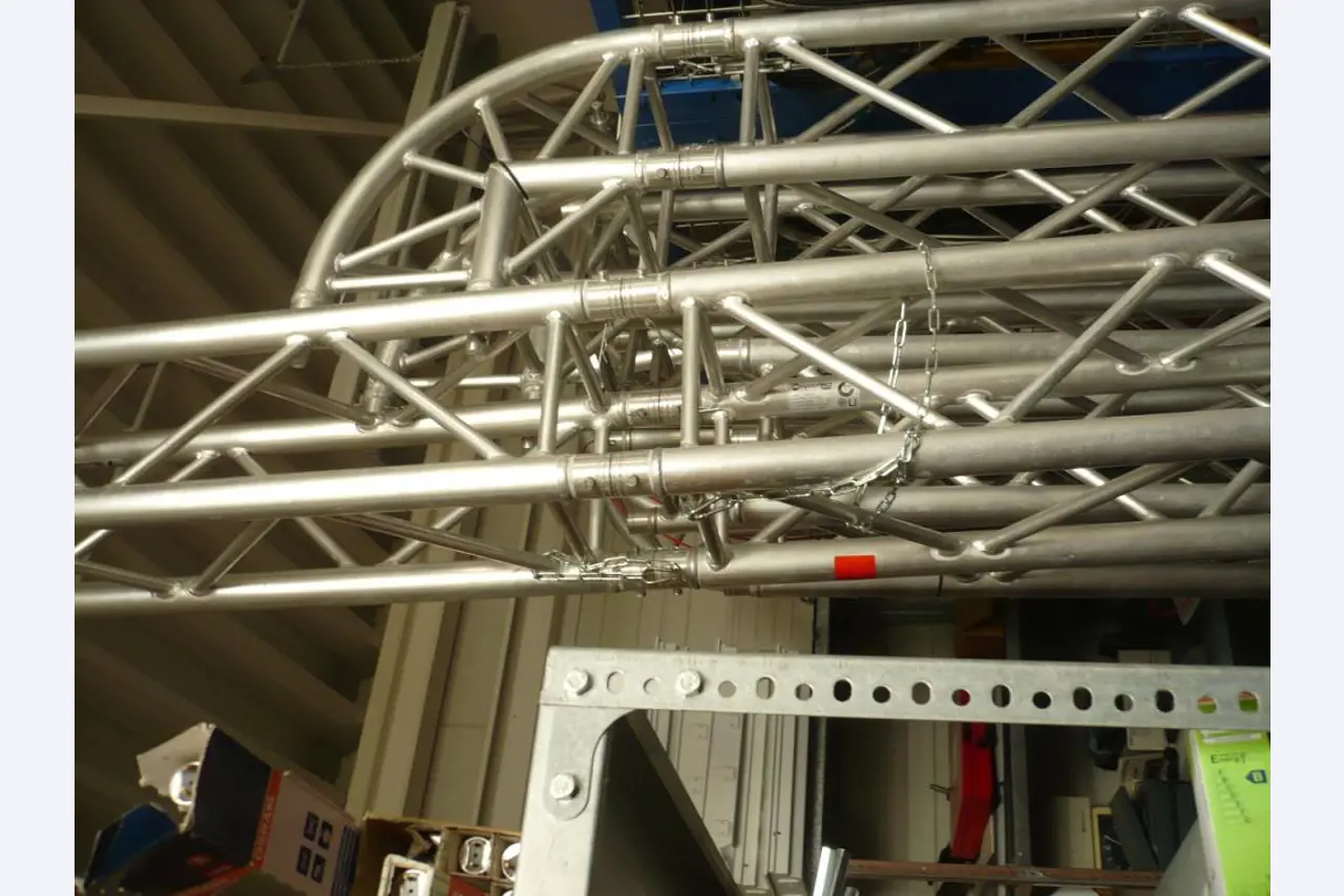 Assembly plant for photovoltaic and LED technology<br>-4