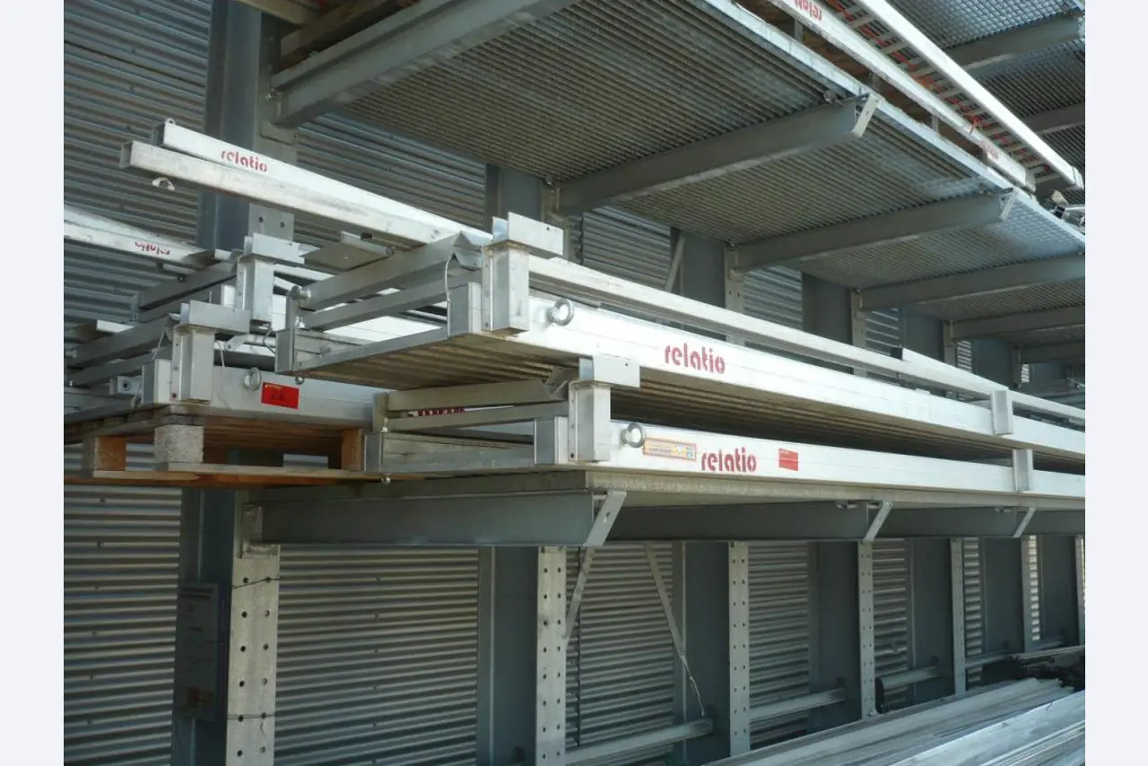 Assembly plant for photovoltaic and LED technology<br>-4