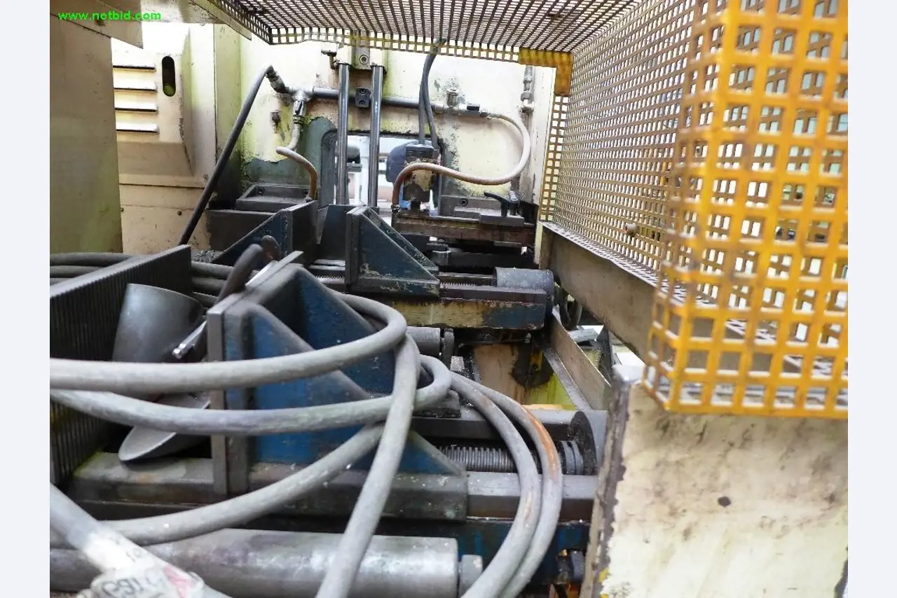 metal cutting machines, welding machinery, utility vehicles-5