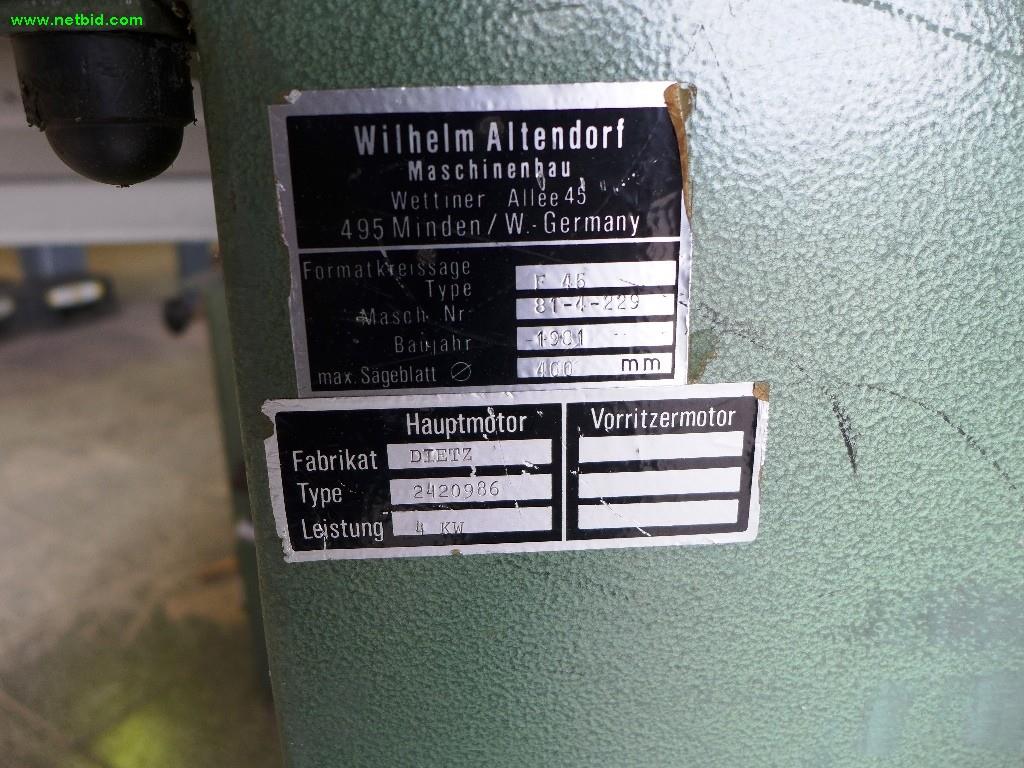 metal cutting machines, welding machinery, utility vehicles-9