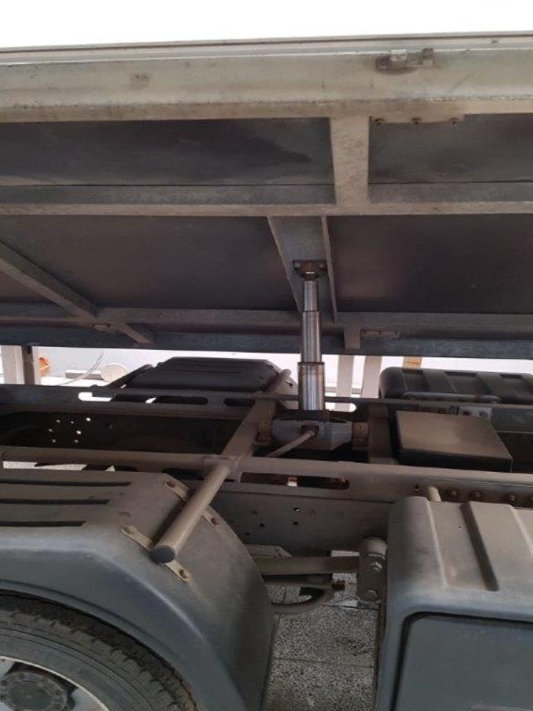 Máquinas de corte, tecnologia de soldadura, veículos comerciais-12