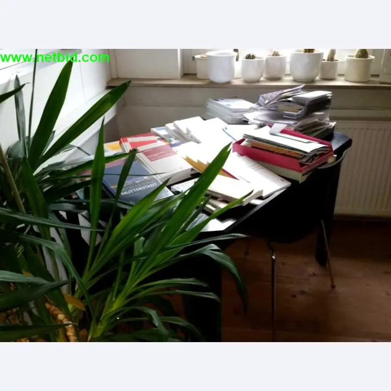 Buch- und Offsetdruckerei<br>-2