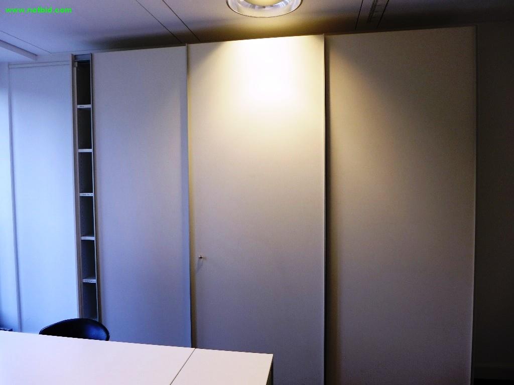 hochwertige Büro- und Besprechungsmöbel-6