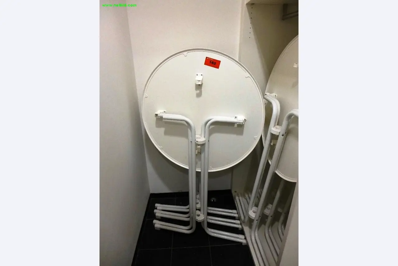 hochwertige Büro- und Besprechungsmöbel-1